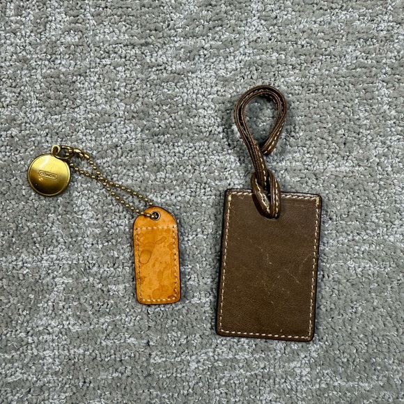 Coach Brown Leather Luggage tag and Tag Chain - Picture 3 of 4